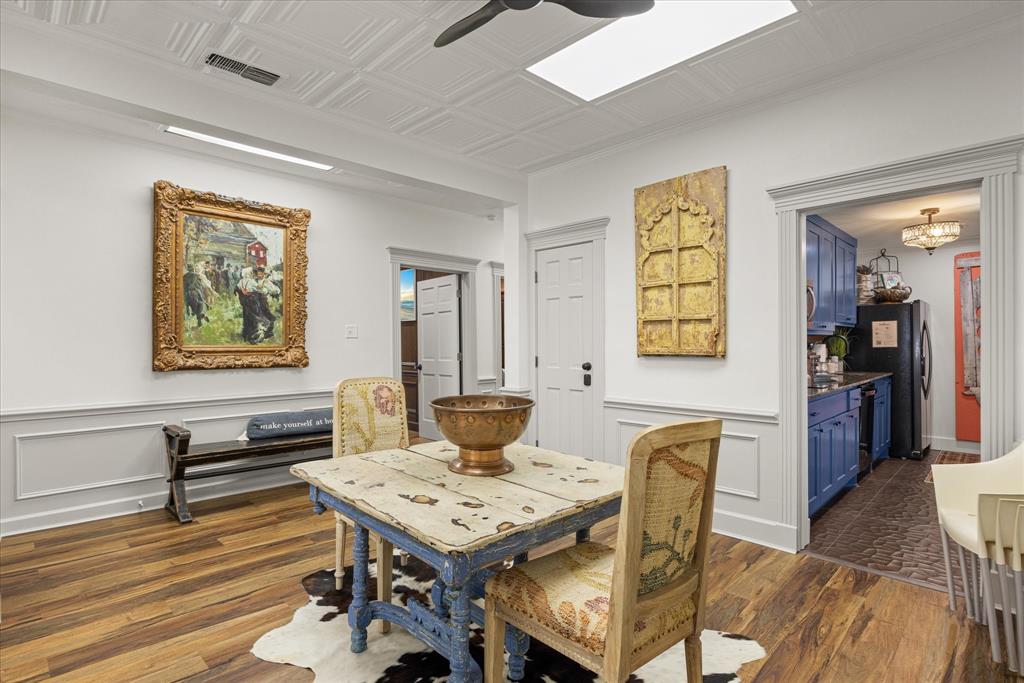 Original Town - Commercial Sale