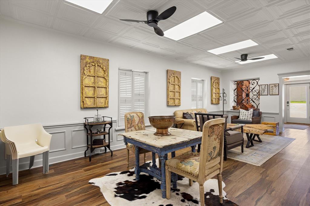 Original Town - Commercial Sale