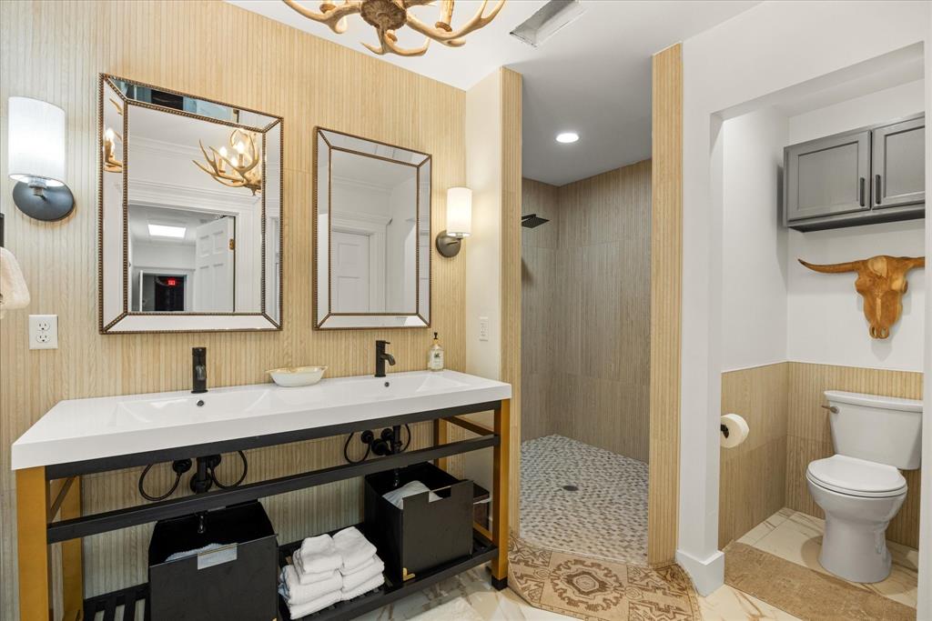 Original Town - Commercial Sale