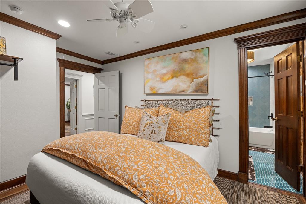 Original Town - Commercial Sale