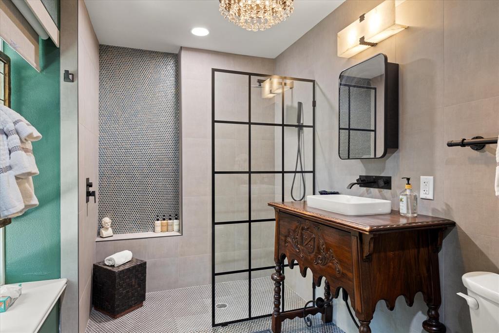 Original Town - Commercial Sale