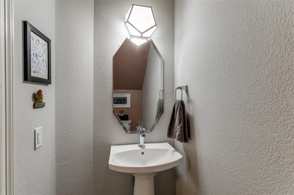 Throckmorton Twnhm Add - Residential