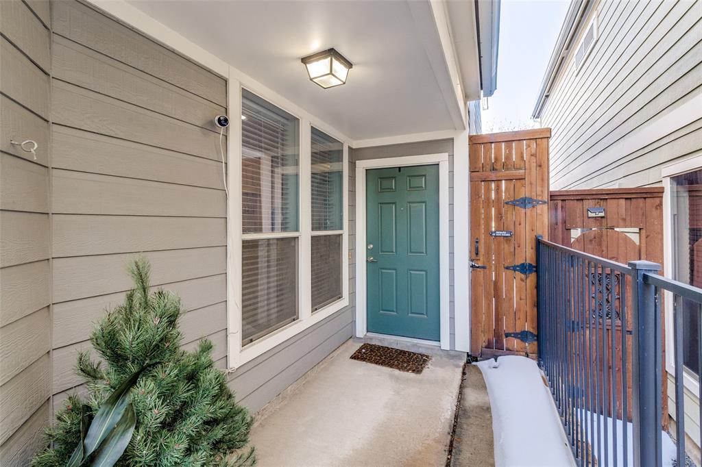 2328 Throckmorton Street