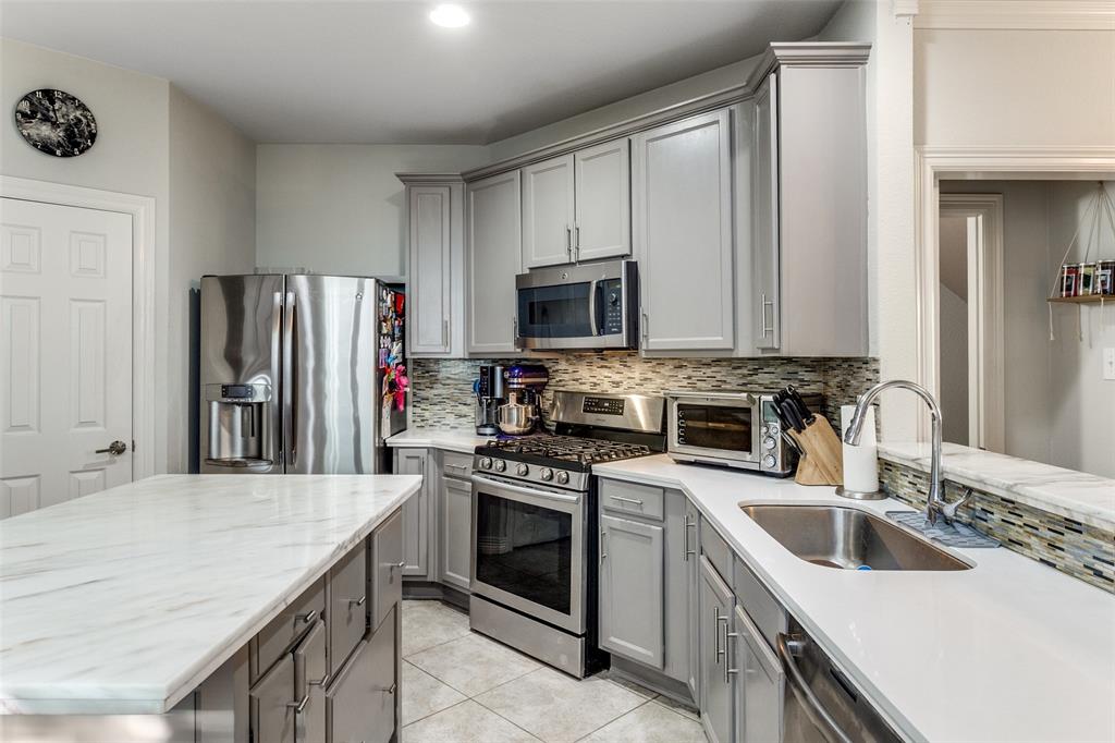 Throckmorton Twnhm Add - Residential