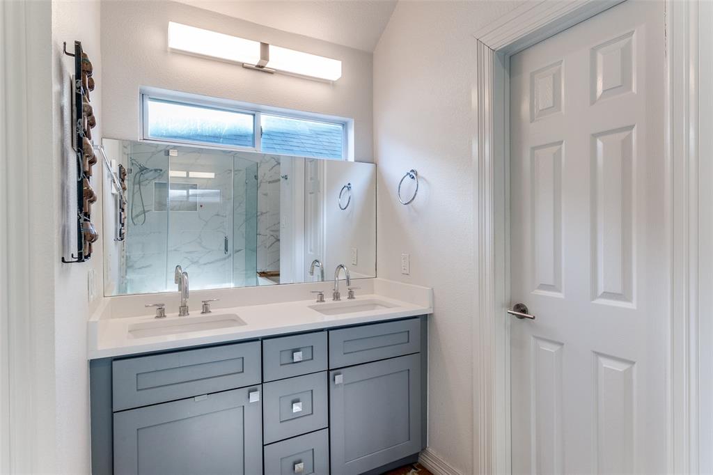 Throckmorton Twnhm Add - Residential