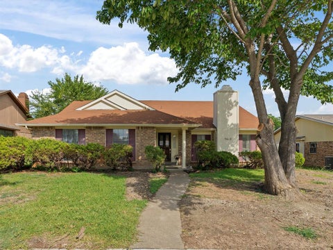 Photo of 7612 Jerome Drive, Plano, TX 75025 (MLS # 21367333)