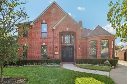 Photo of 3720 Cripple Creek Court, Bedford, TX 76021 (MLS # 21271718)