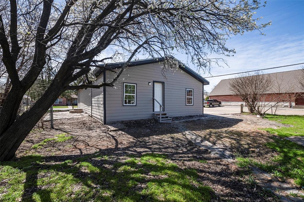 Moore Add - Residential Lease