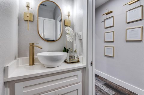 Tiny photo for 216 Melrose Lane, Lancaster, TX 75146 (MLS # 21099582)