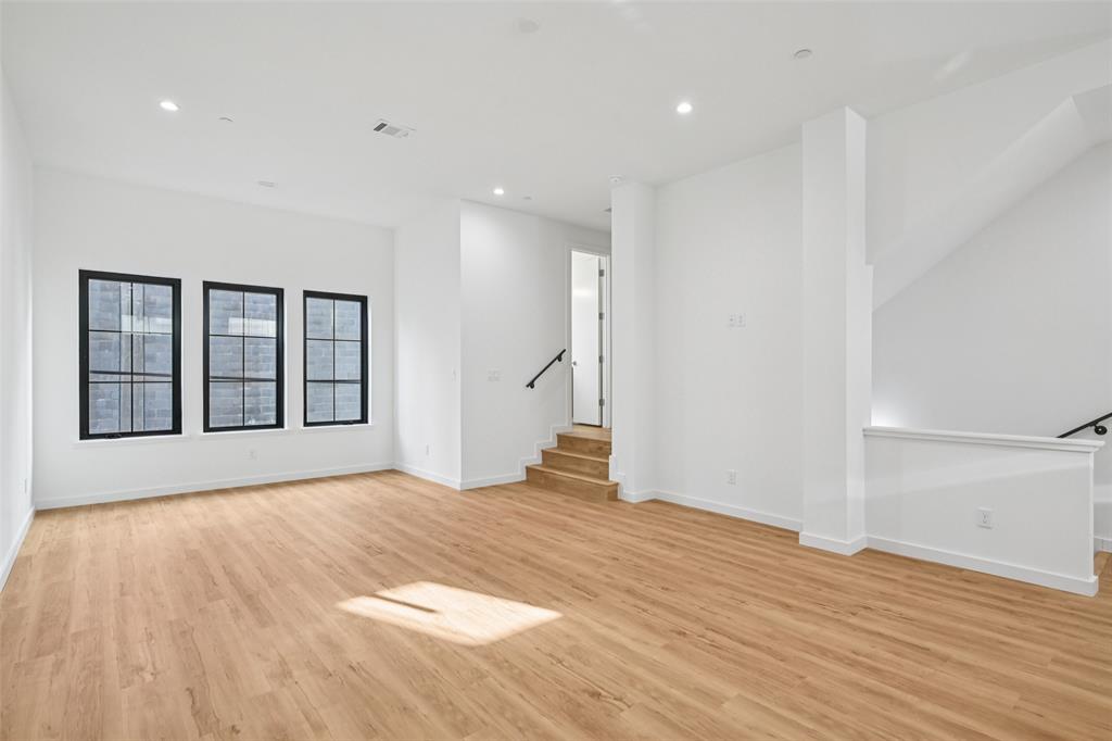 Mirar at the Cedars - Residential