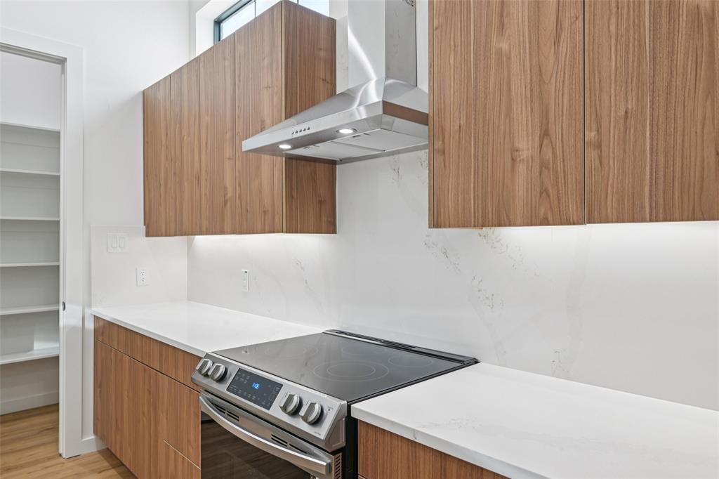 Mirar at the Cedars - Residential