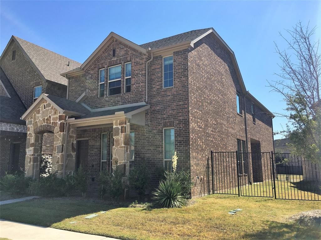 Photo of 1353 Elaine Drive, Allen, TX 75013 (MLS # 21268988)