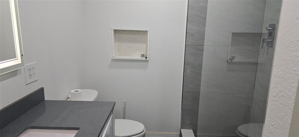 Midway 01 - Residential