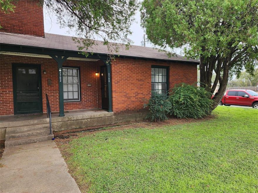 This cozy 1 bedroom, 1 bathroom unit in a triplex offers comfortable living in the Meadowbrook area of Fort Worth. The home features a spacious living room with durable vinyl plank flooring and a separate dining area.

The galley-style kitchen is equipped with a gas range and refrigerator, providing everything you need for everyday living. The bedroom is carpeted and the bathroom is conveniently located next to the bedroom.

Heating and cooling are provided by two window units. Lawn care is included, so you can enjoy the outdoor areas without the hassle of maintenance.

Conveniently located near shopping, dining, and major roadways — this is an affordable and comfortable place to call home.