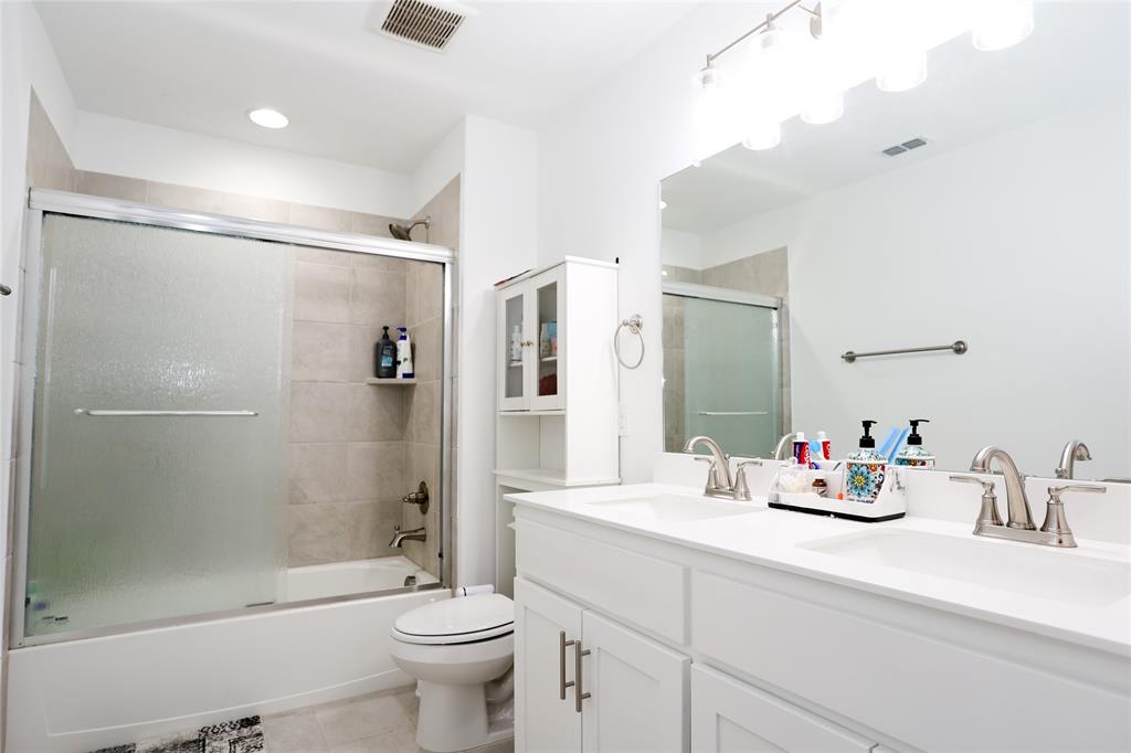 Manors At Woodbridge - Residential