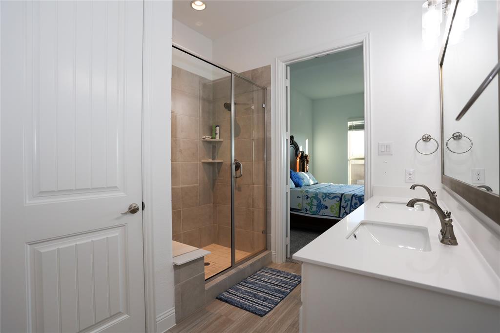 Manors At Woodbridge - Residential