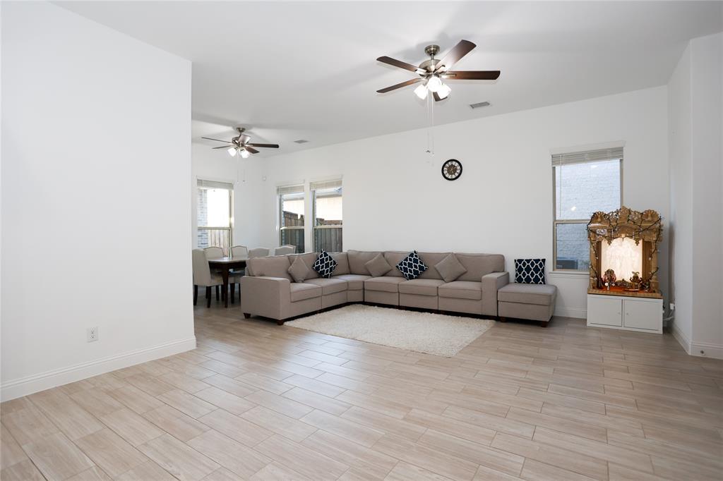 Manors At Woodbridge - Residential