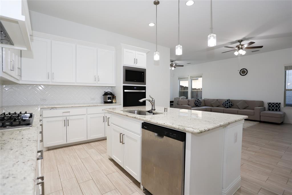 Manors At Woodbridge - Residential