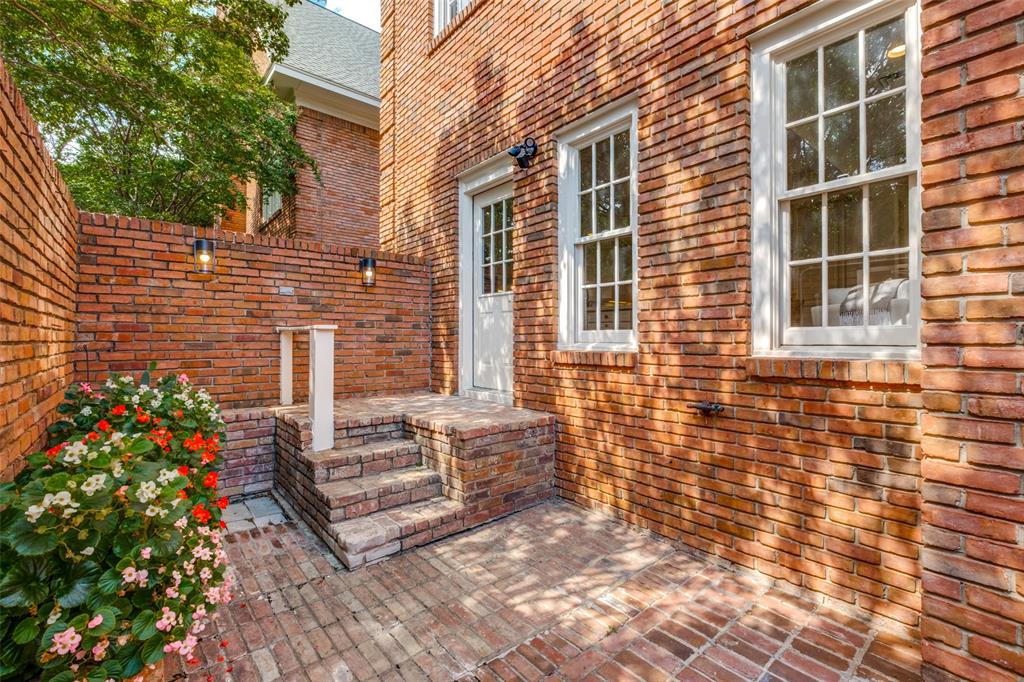 Presidents House Condo - Residential