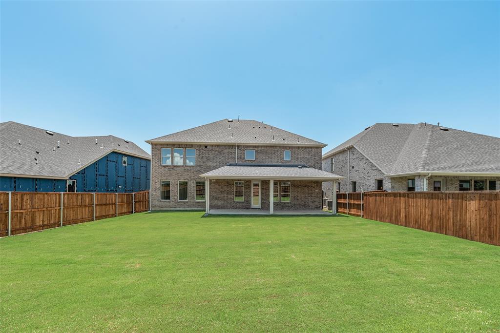 Valencia On The Lake - Residential