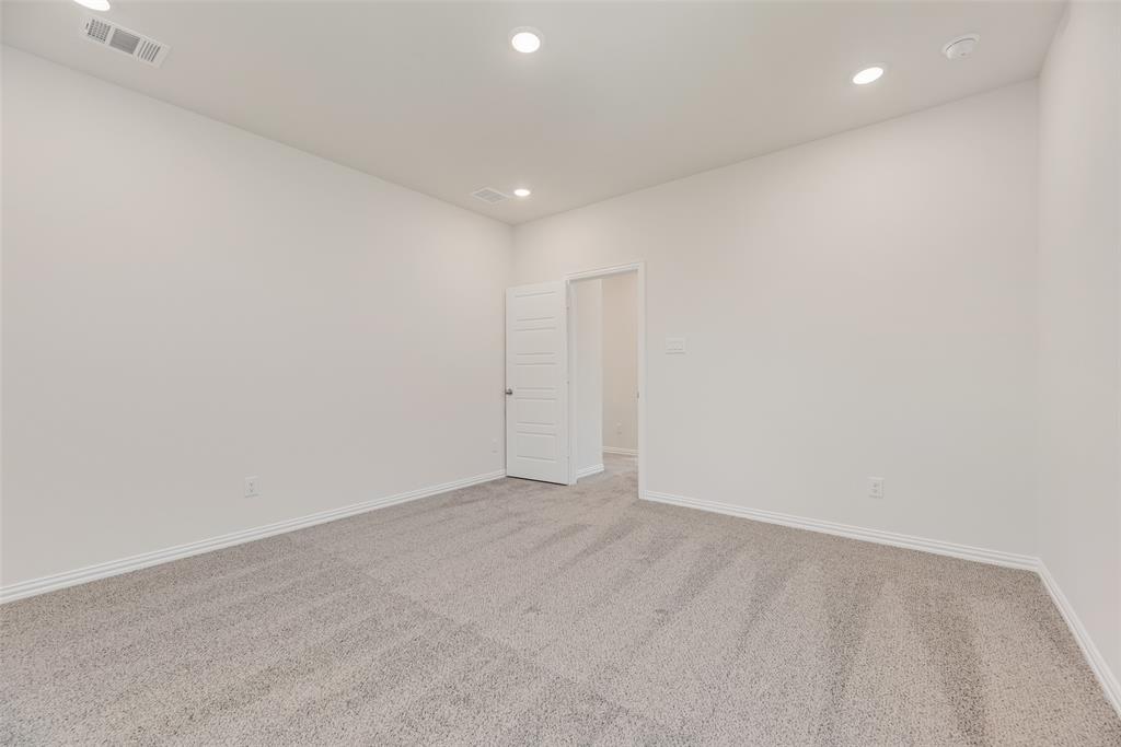 Valencia On The Lake - Residential