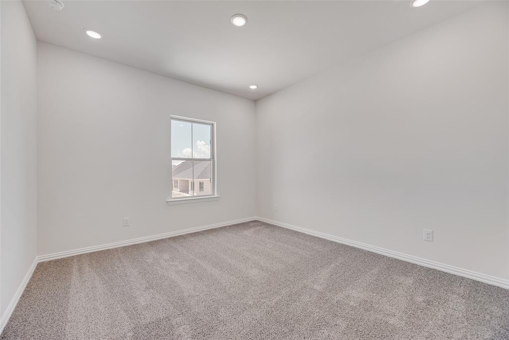 Valencia On The Lake - Residential