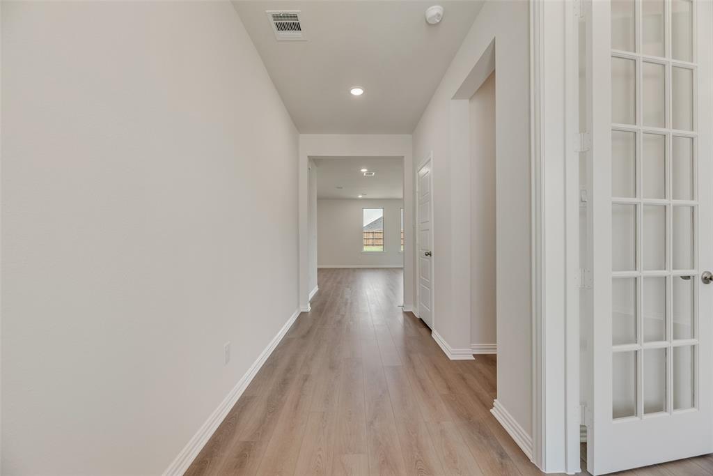 Valencia On The Lake - Residential