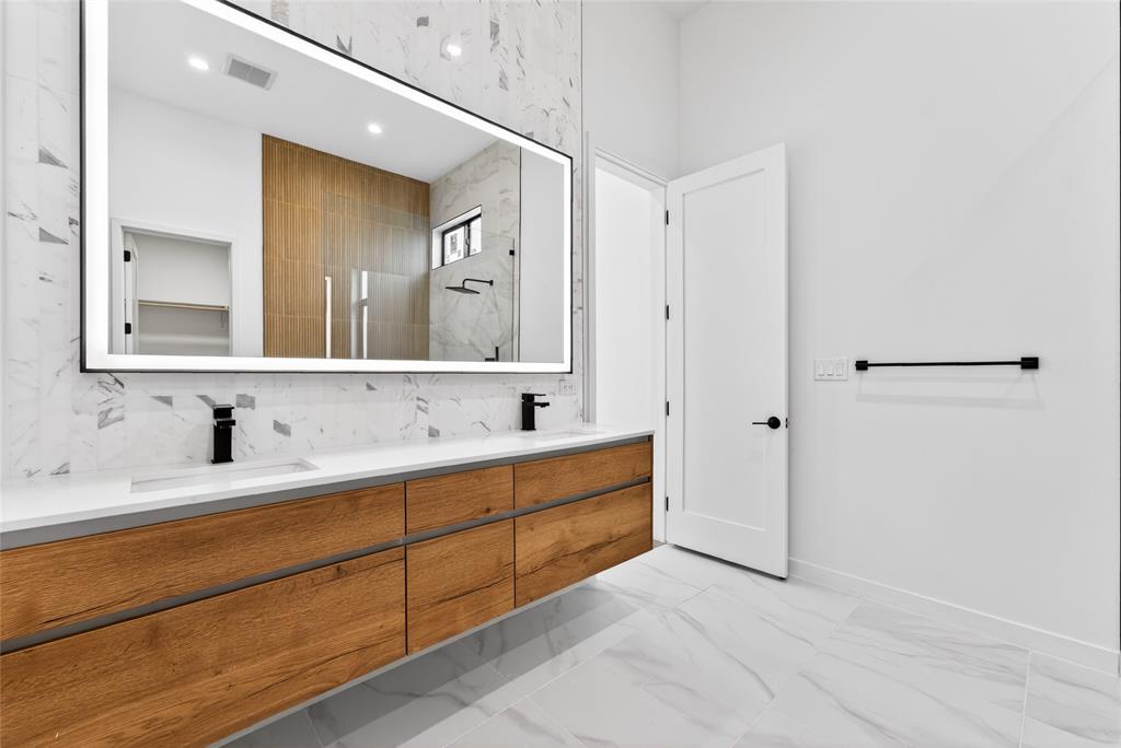 View Retail Condo - Residential