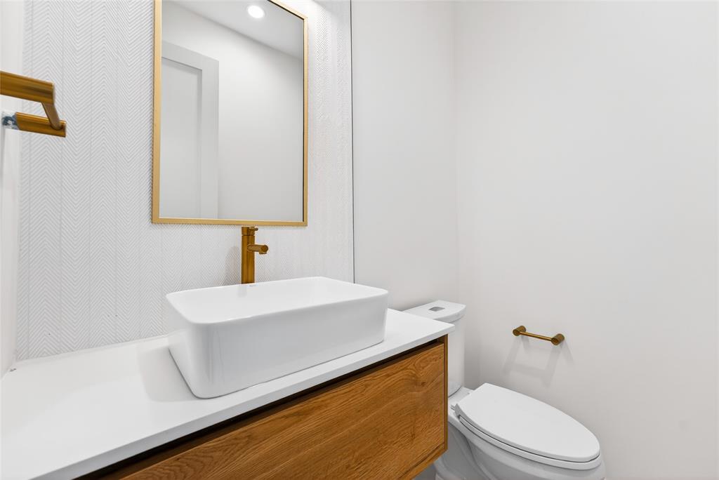 View Retail Condo - Residential