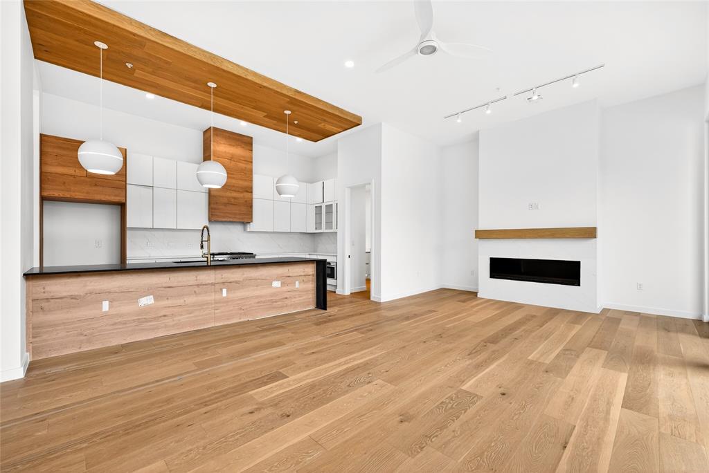 View Retail Condo - Residential