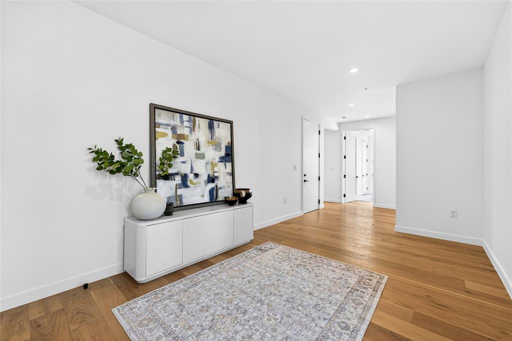 1111 Raiford Road 108