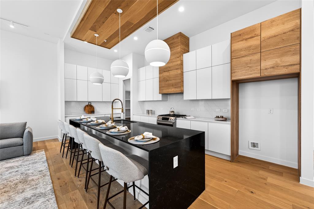 1111 Raiford Road 108