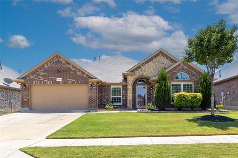 2112 Rosalinda Pass Fort Worth TX 76131