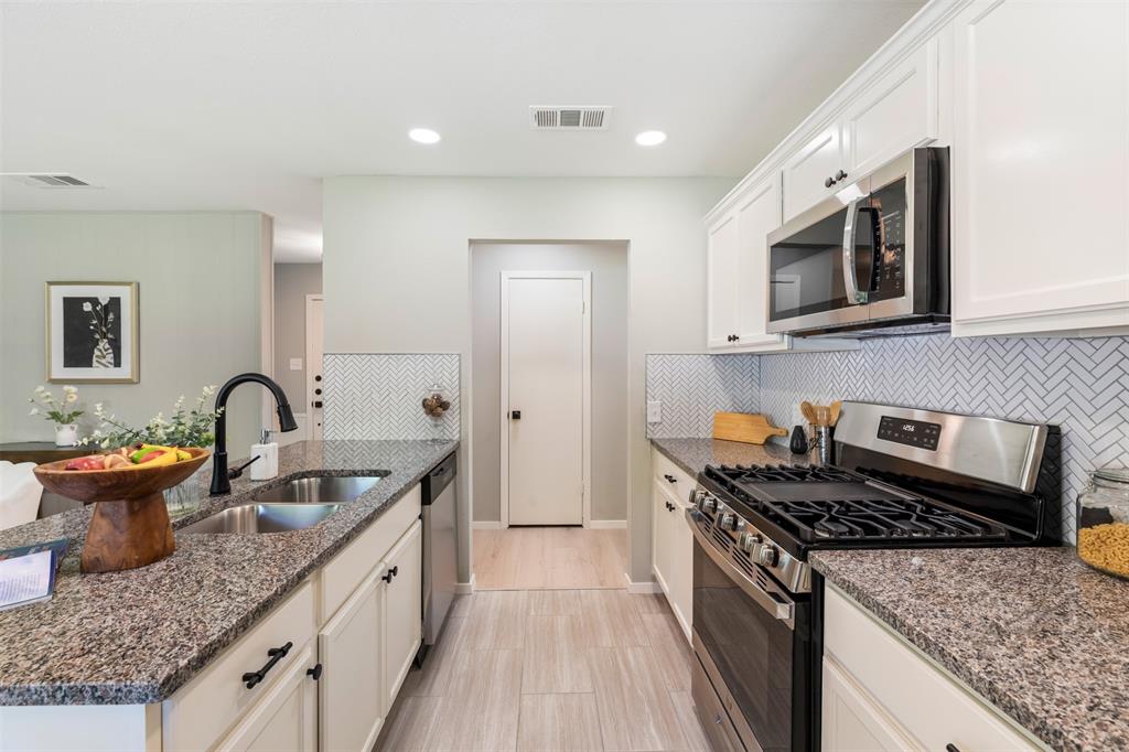 Crestmoor Park - Residential