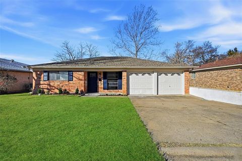 105 N Wood Avenue Denison TX 75020