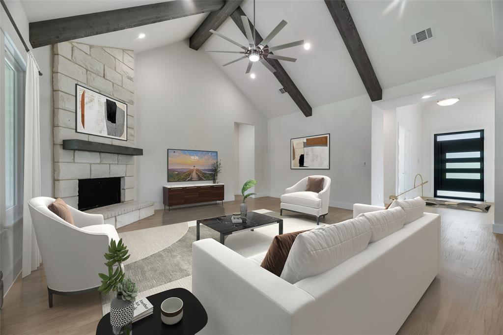 1044 Hidden Oaks Drive