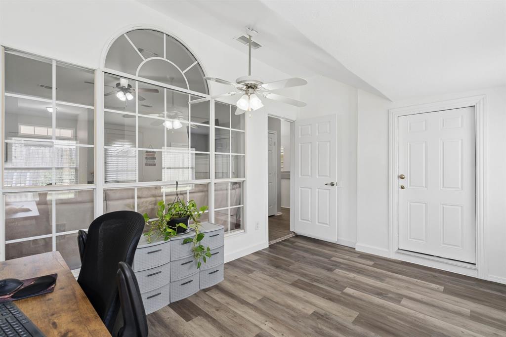 1909 Timberline Lane