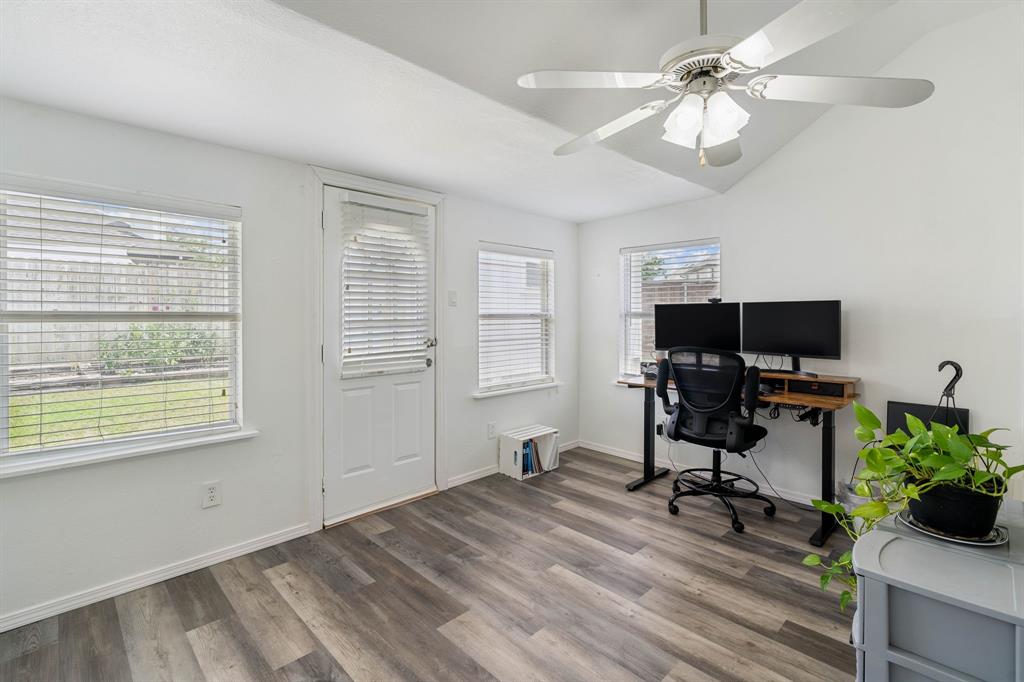 1909 Timberline Lane