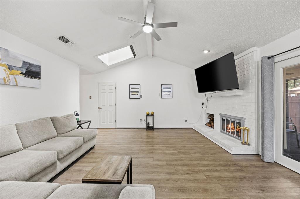 1422 Westwood Drive