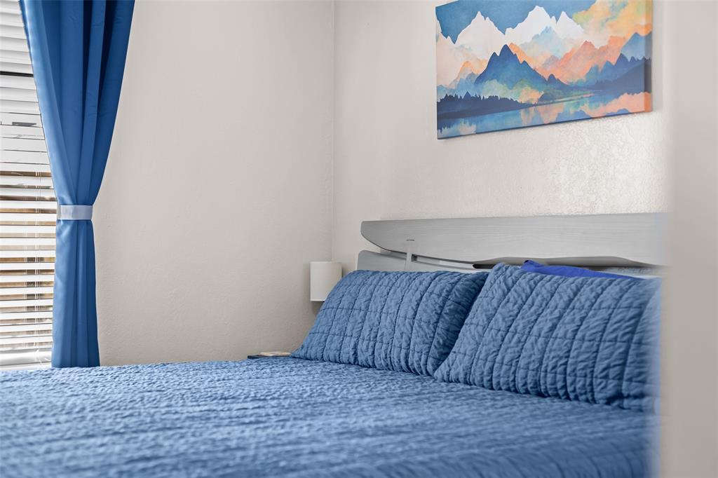 Crestbluff Condo - Residential