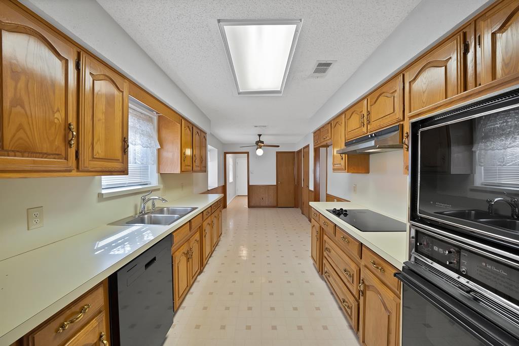 Shadow Wood Estate - Residential