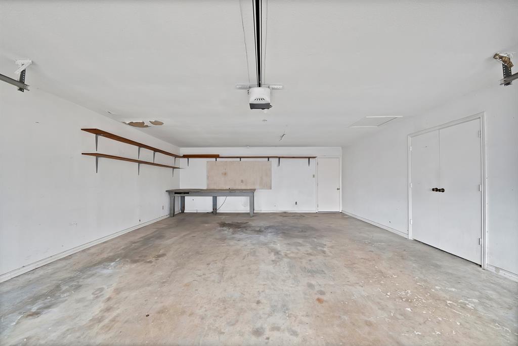 Shadow Wood Estate - Residential