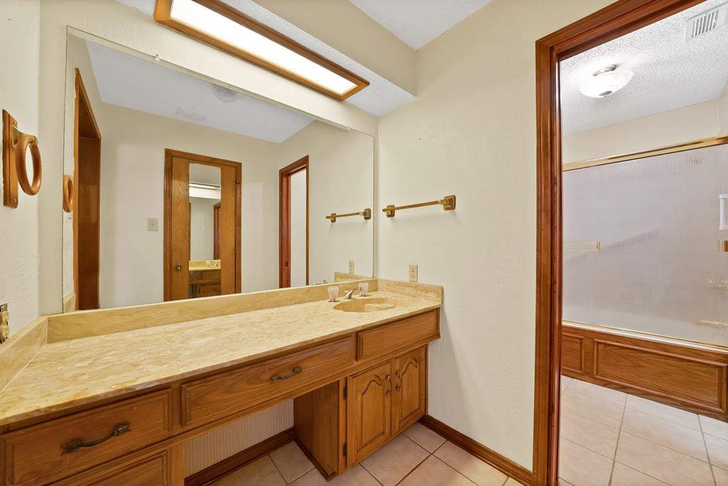 Shadow Wood Estate - Residential