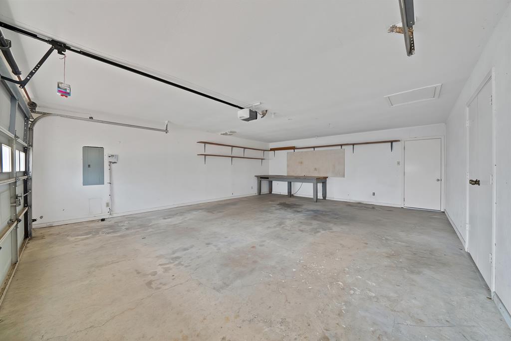 Shadow Wood Estate - Residential