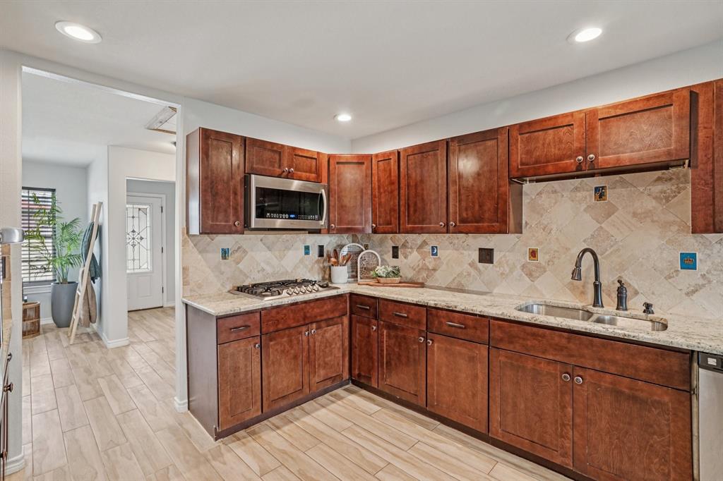 Logsdon Jo - Residential