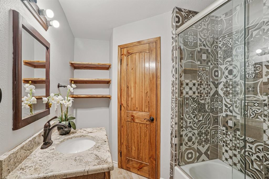 Logsdon Jo - Residential