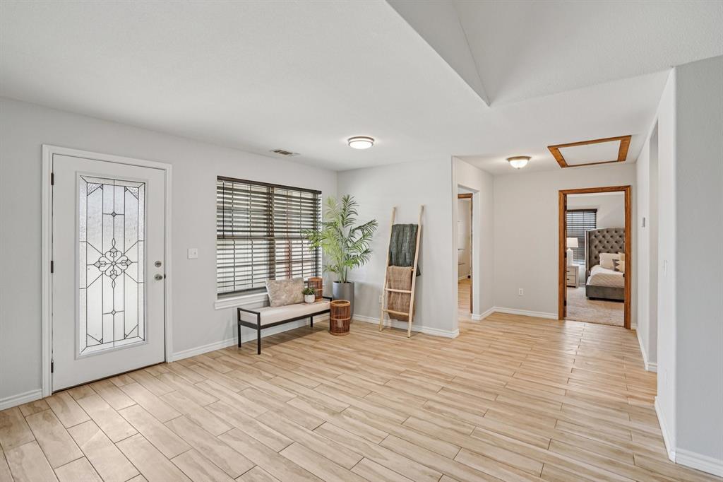 Logsdon Jo - Residential