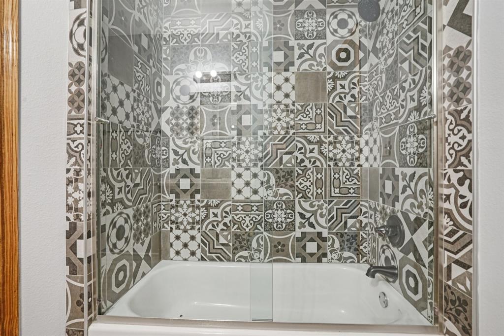 Logsdon Jo - Residential