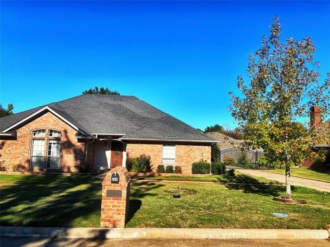 A home in Sulphur Springs