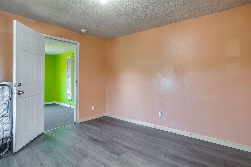 Ellis M G Add - Residential